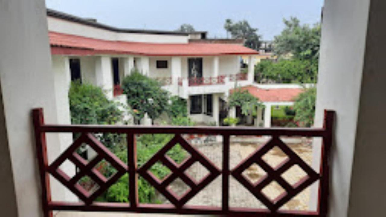 Mp Tourist Bunglow , Chitrakoot Hotel Sitapur Muafi Exterior photo