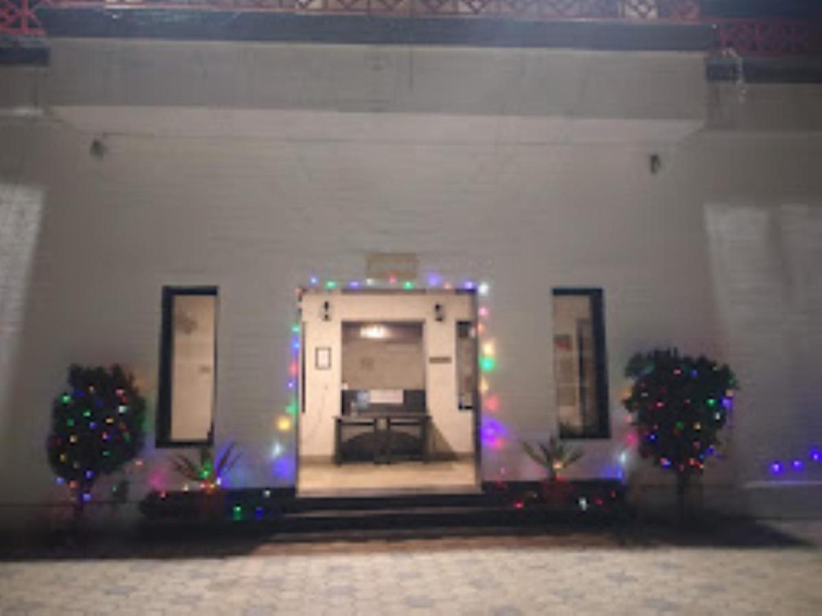 Mp Tourist Bunglow , Chitrakoot Hotel Sitapur Muafi Exterior photo